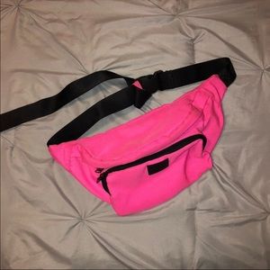 VS PINK fannypack